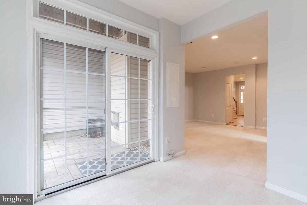 21927 Windy Oaks Square - Photo 12