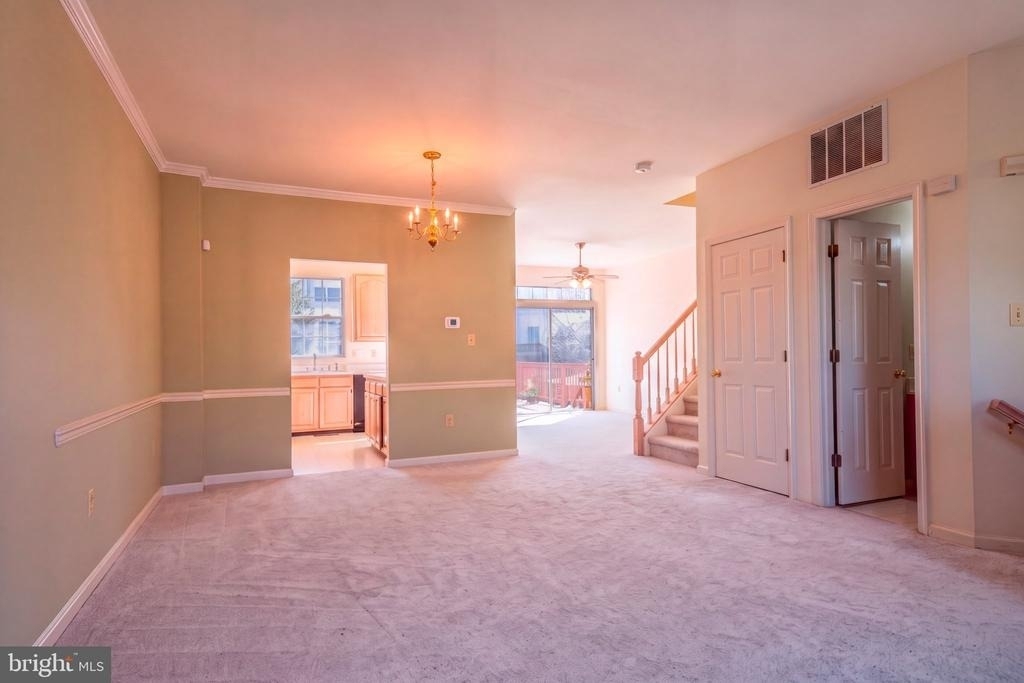 47679 Comer Square - Photo 2