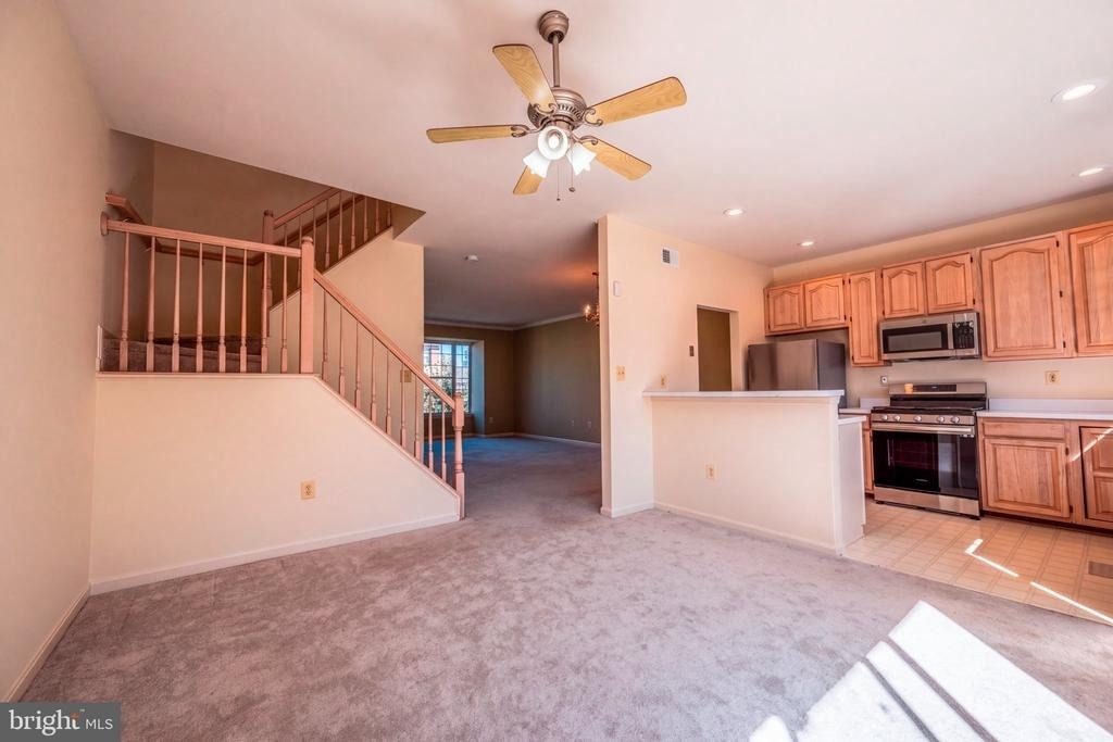 47679 Comer Square - Photo 3