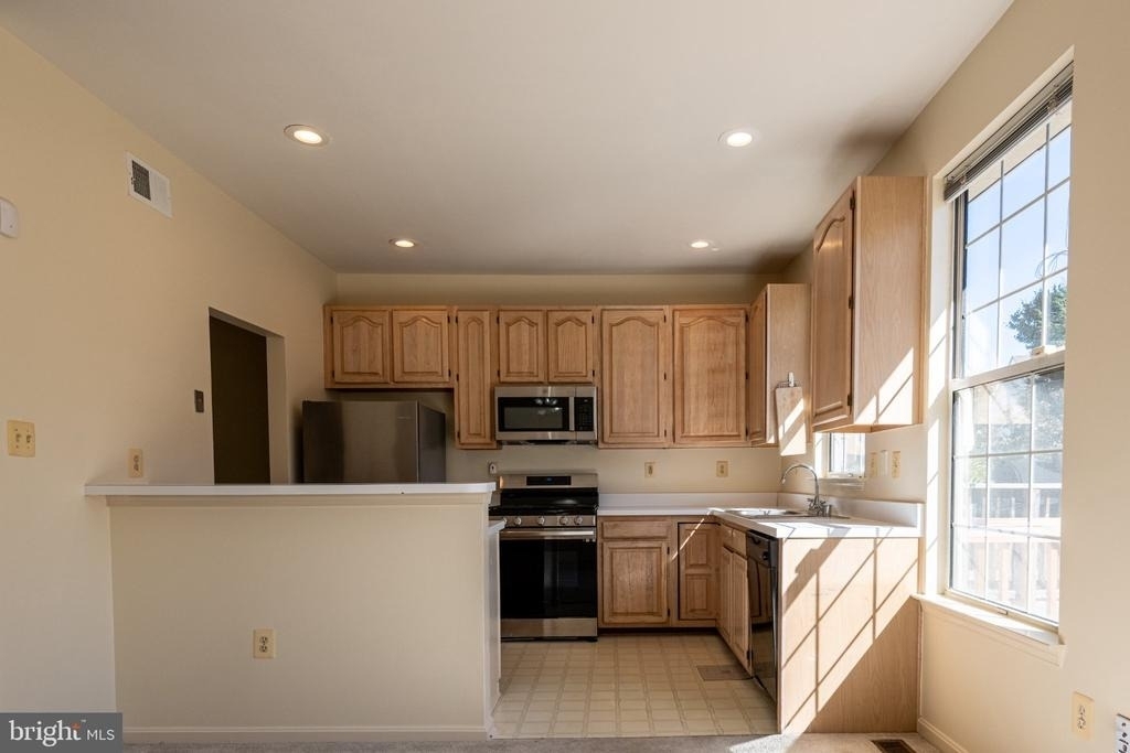 47679 Comer Square - Photo 4