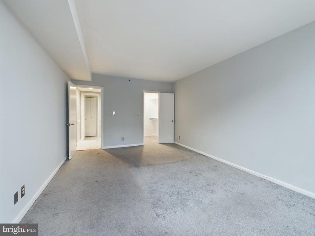 5501 Seminary Road S - Photo 15