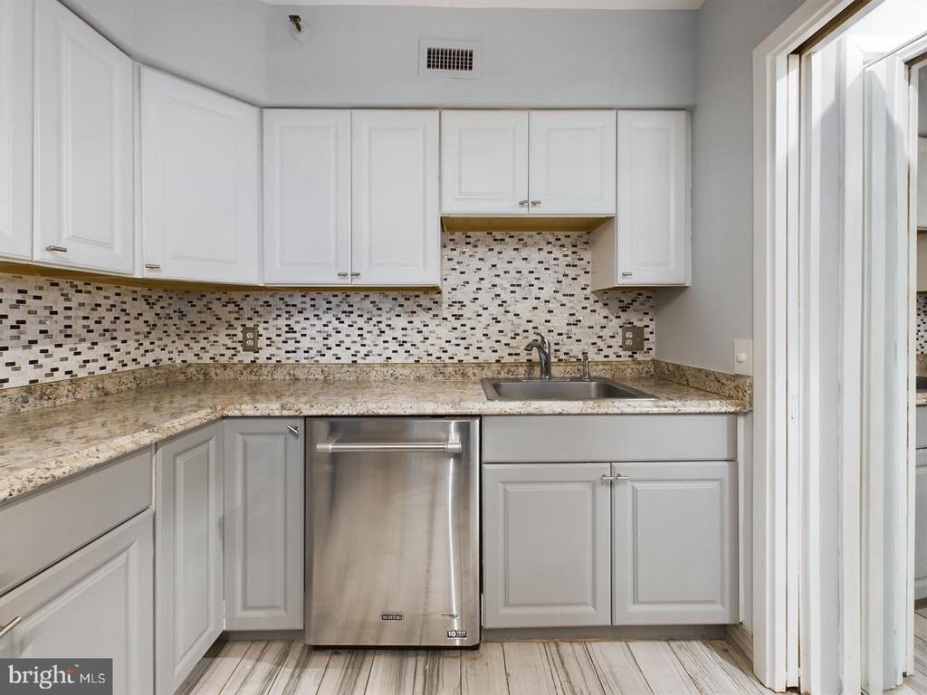 5501 Seminary Road S - Photo 27