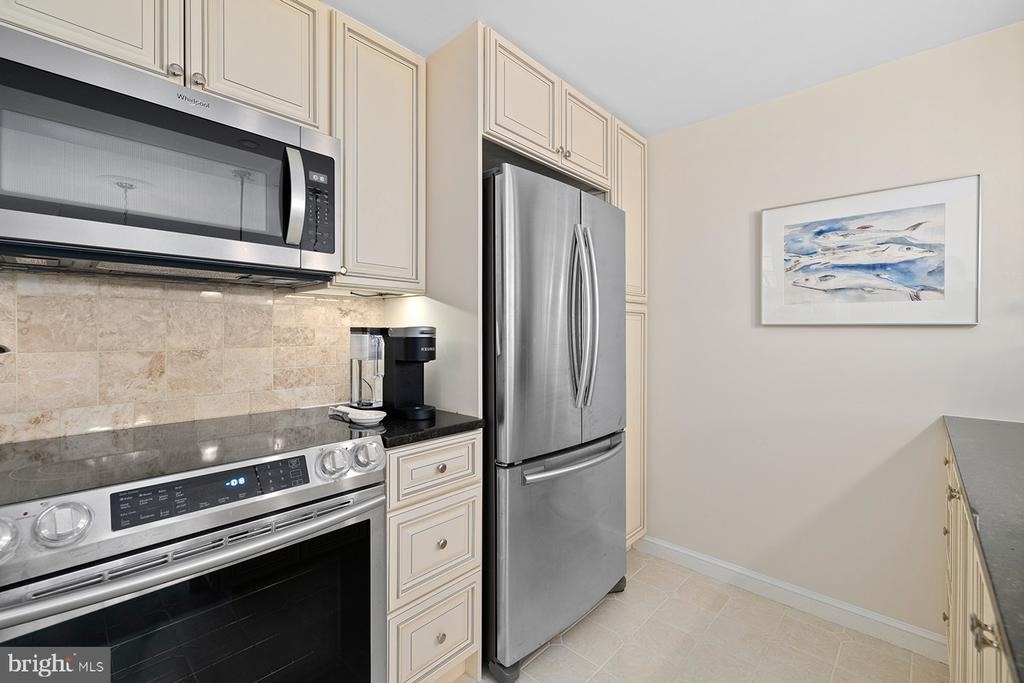 6300 Stevenson Avenue - Photo 10