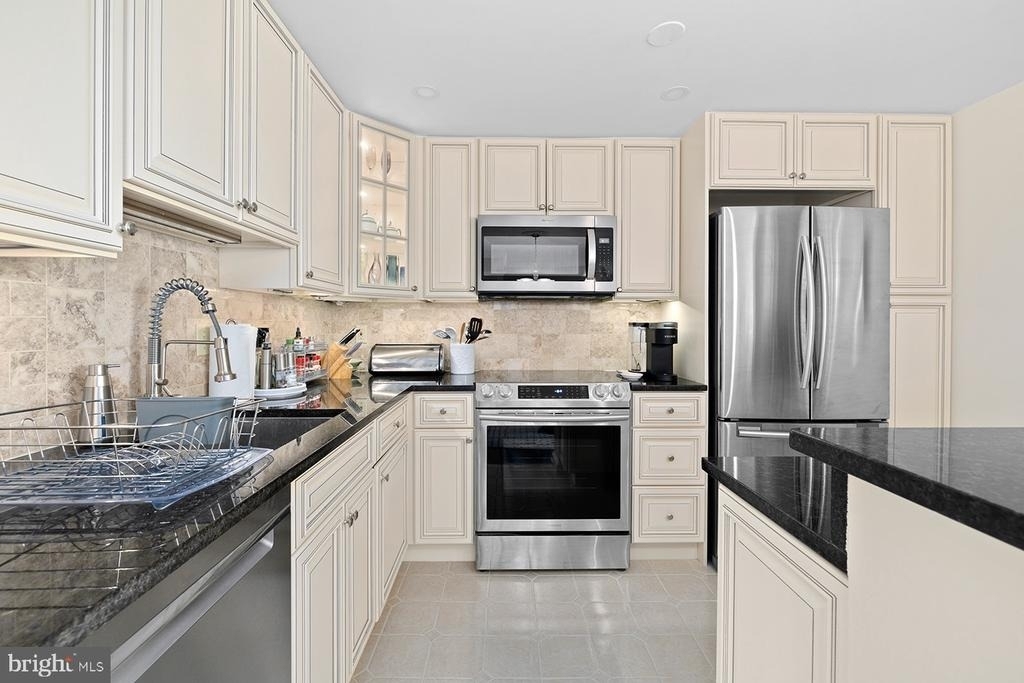 6300 Stevenson Avenue - Photo 11