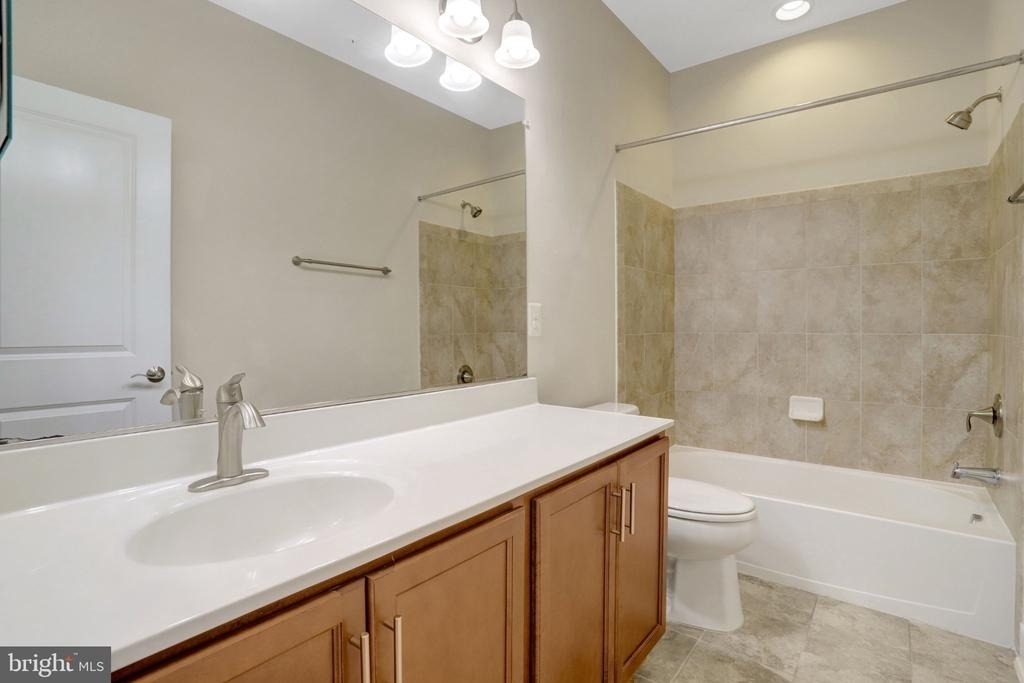 1418 Main Line Boulevard - Photo 23