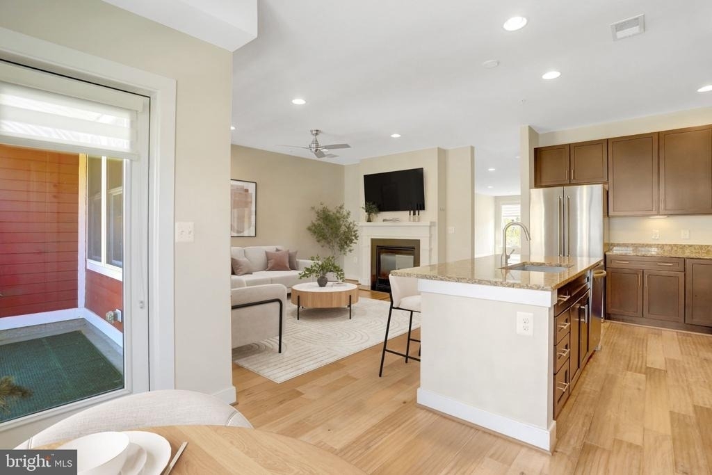 1418 Main Line Boulevard - Photo 3