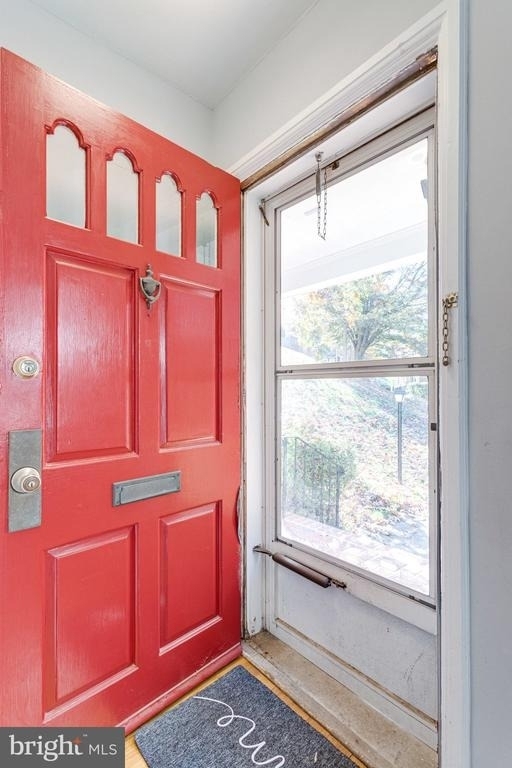 2723 S Buchanan Street - Photo 1