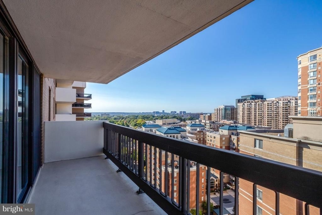 3800 Fairfax Drive - Photo 17
