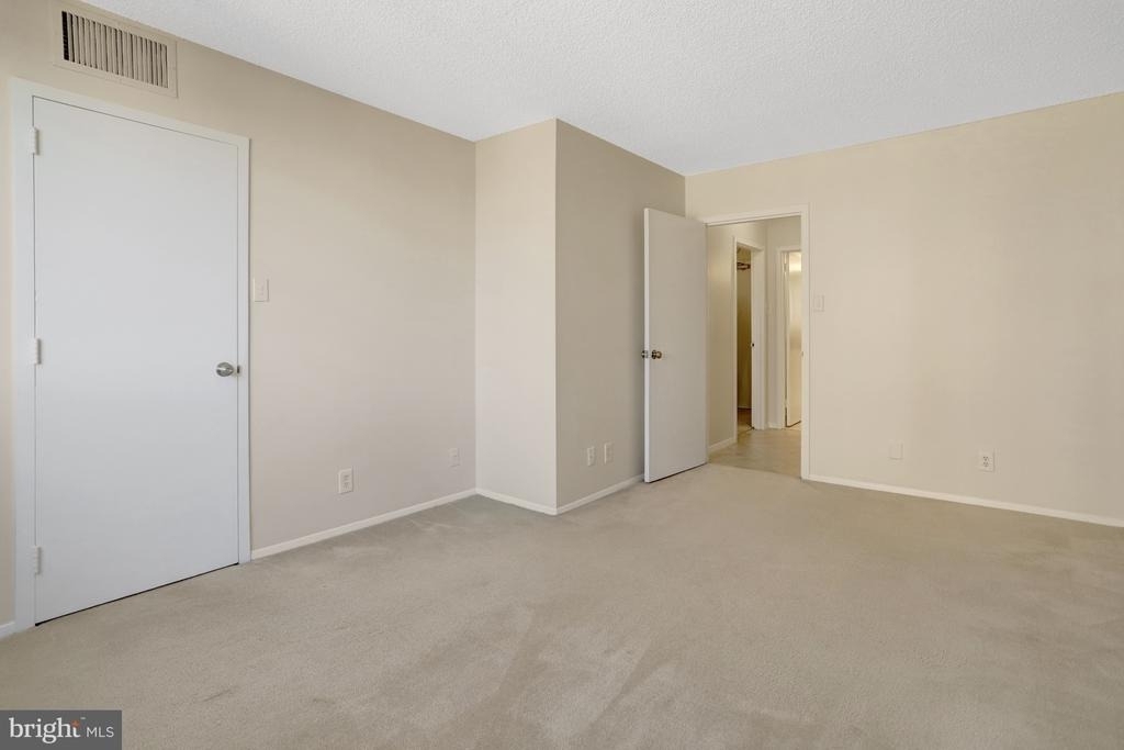 3800 Fairfax Drive - Photo 11