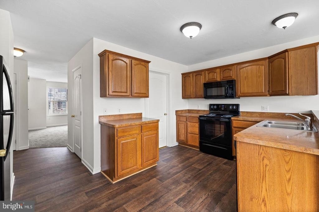 27 Shady Tree Court - Photo 6
