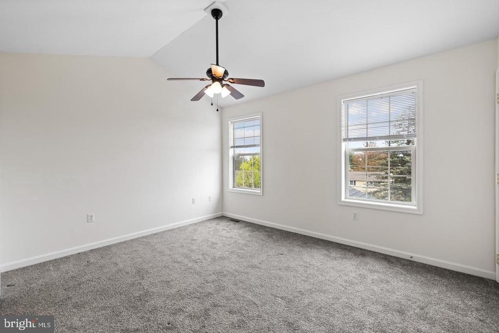 27 Shady Tree Court - Photo 14