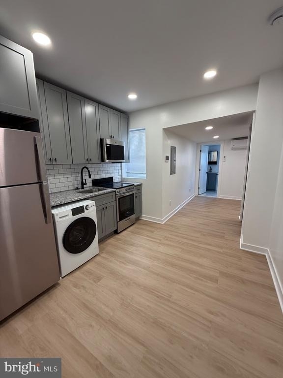 1723 N 25th Street - Photo 0