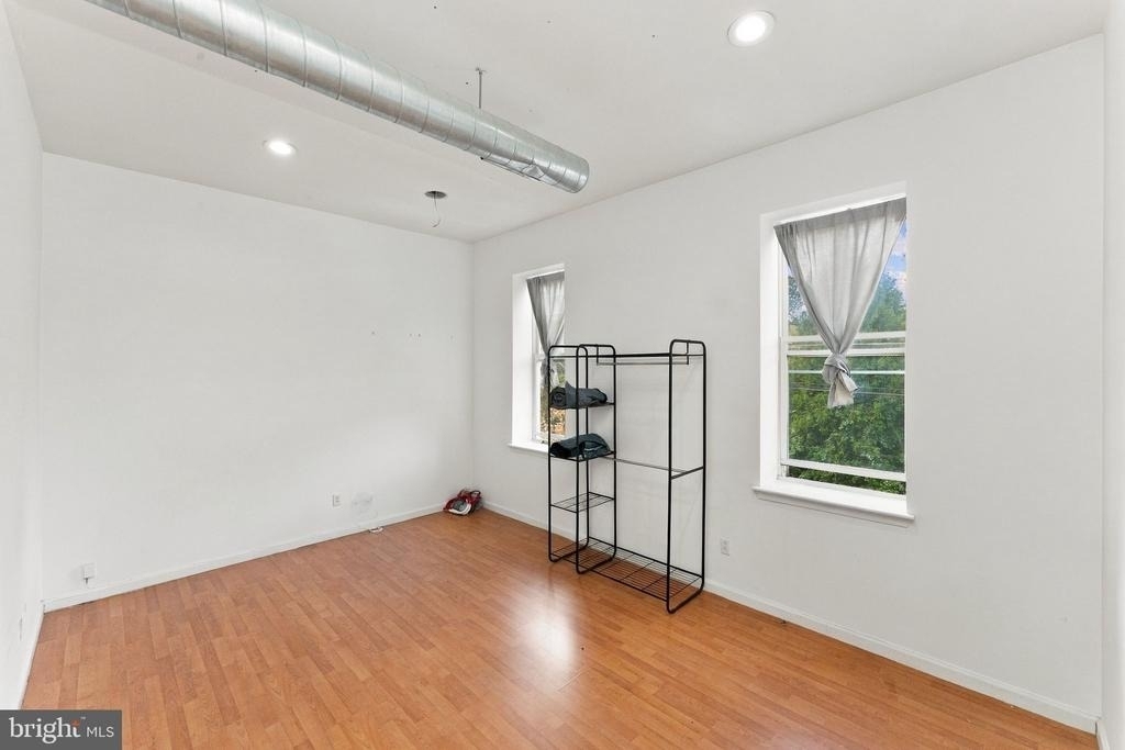 1305 N 15th Street - Photo 5