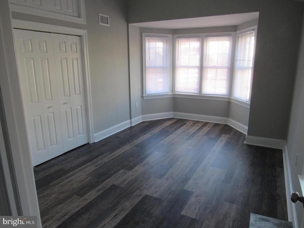 1617 Green Street - Photo 5
