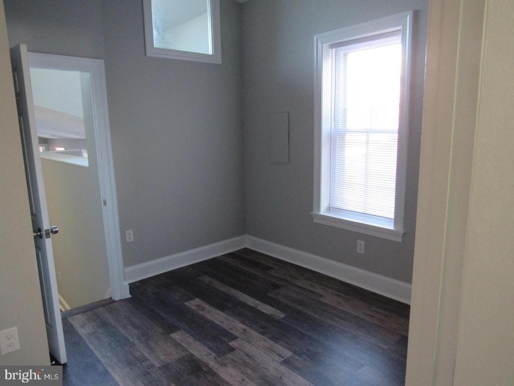 1617 Green Street - Photo 15