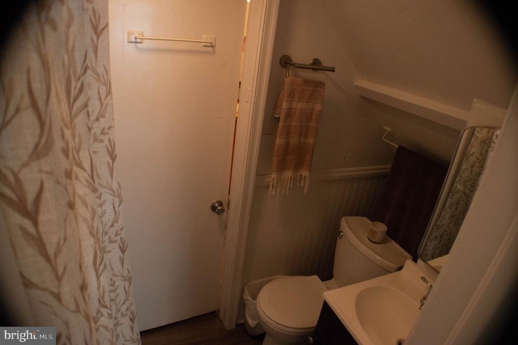 176 Davisville Road - Photo 8