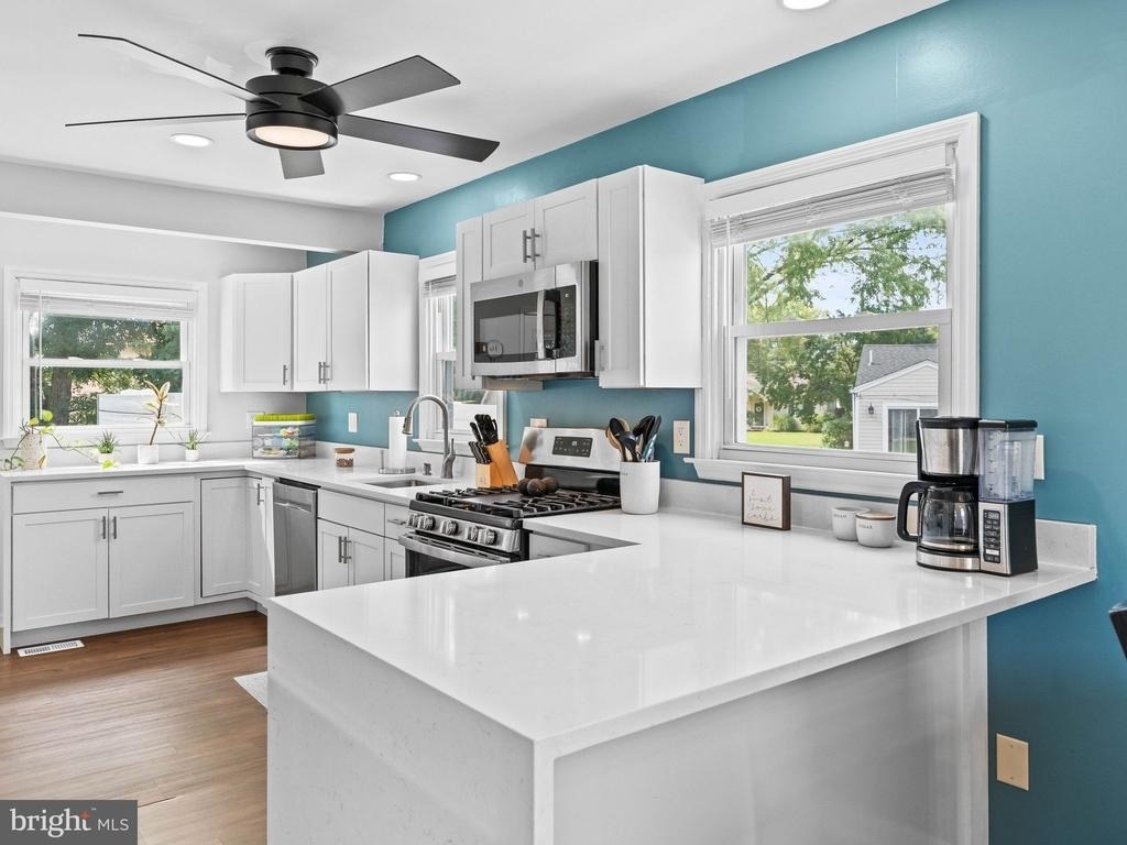 28 Drexel Avenue - Photo 7