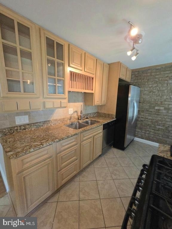 3329 Huntley Square Drive - Photo 14