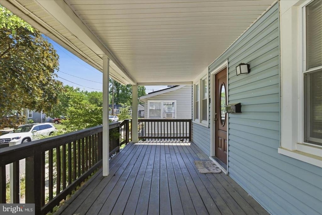 4318 Lawrence Street - Photo 5