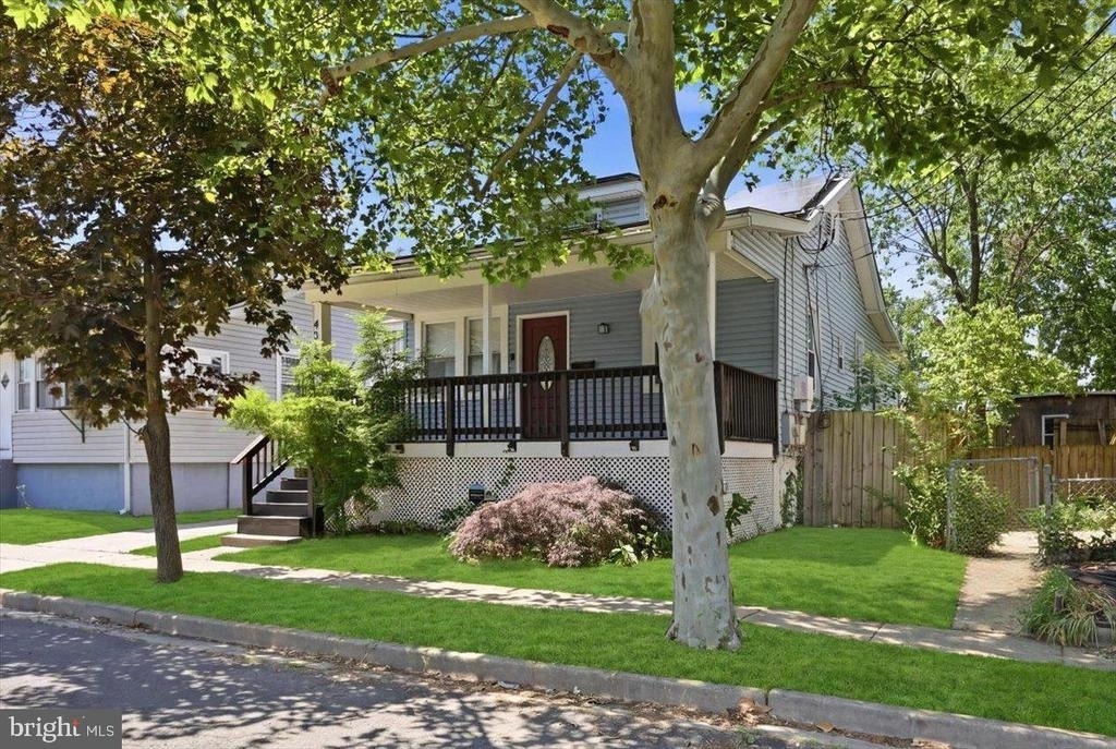 4318 Lawrence Street - Photo 3