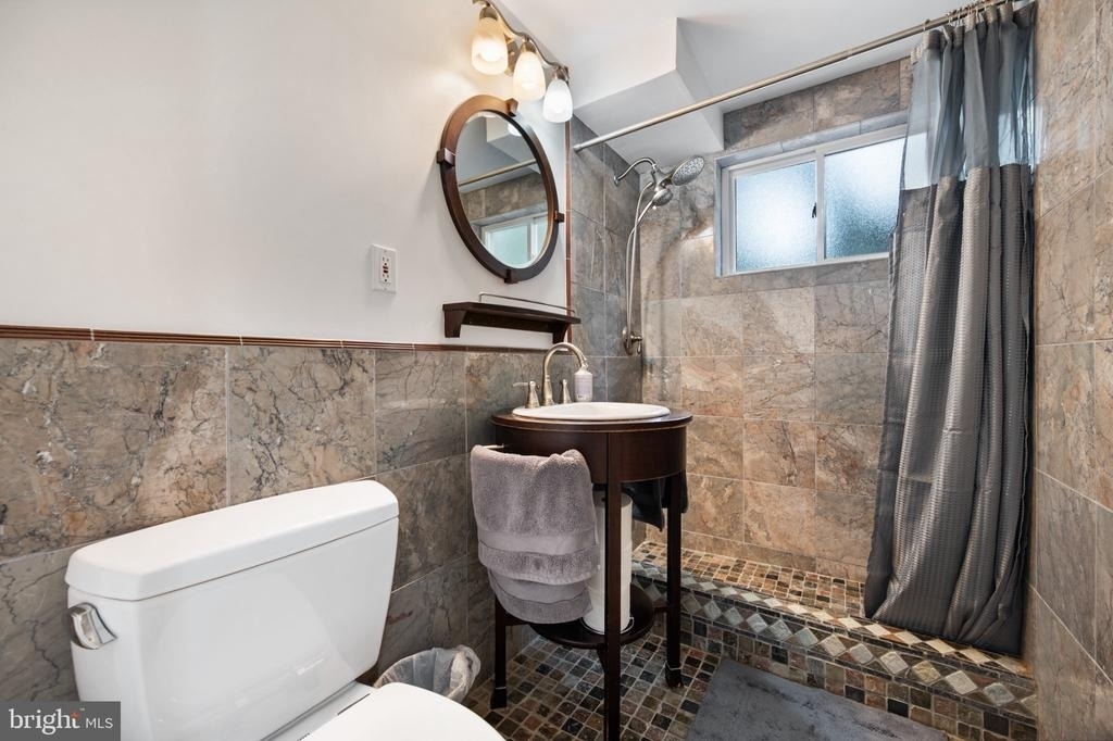 8504 Farrell Drive - Photo 7