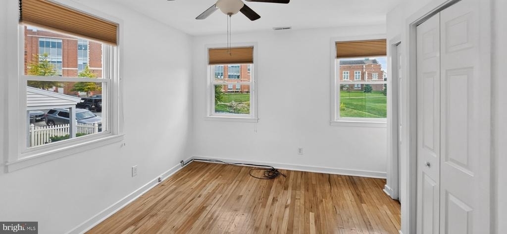 1400 Berry Street - Photo 15