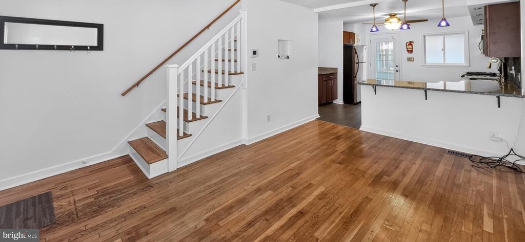 1400 Berry Street - Photo 5