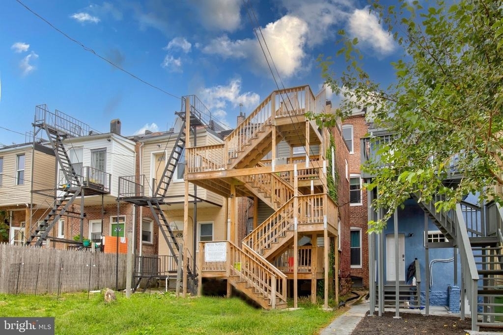 2216 Linden Avenue - Photo 25