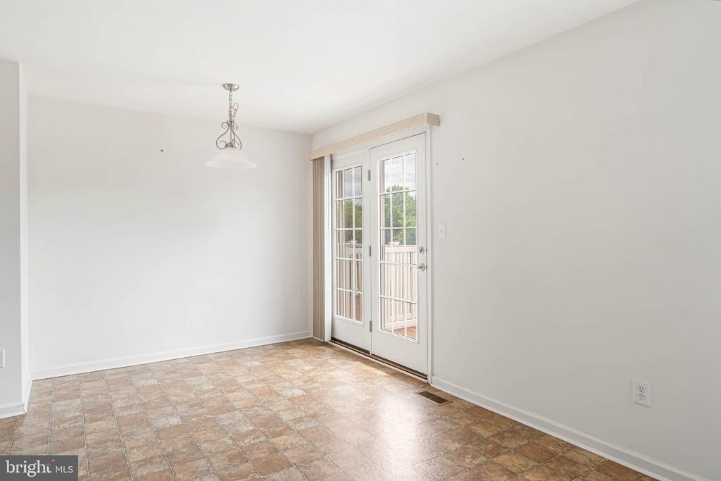 26584 Raleigh Road - Photo 10