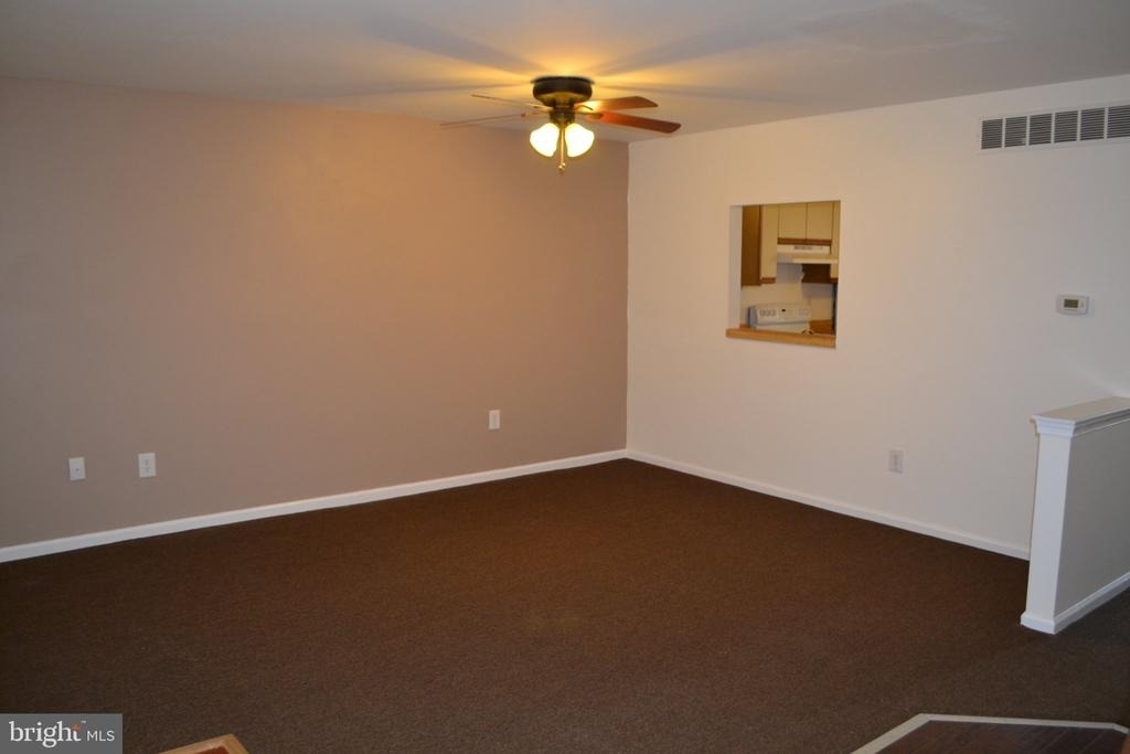 303 Cold Spring Place - Photo 5
