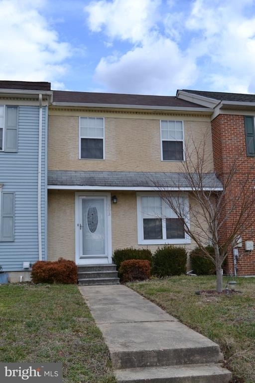 303 Cold Spring Place - Photo 0