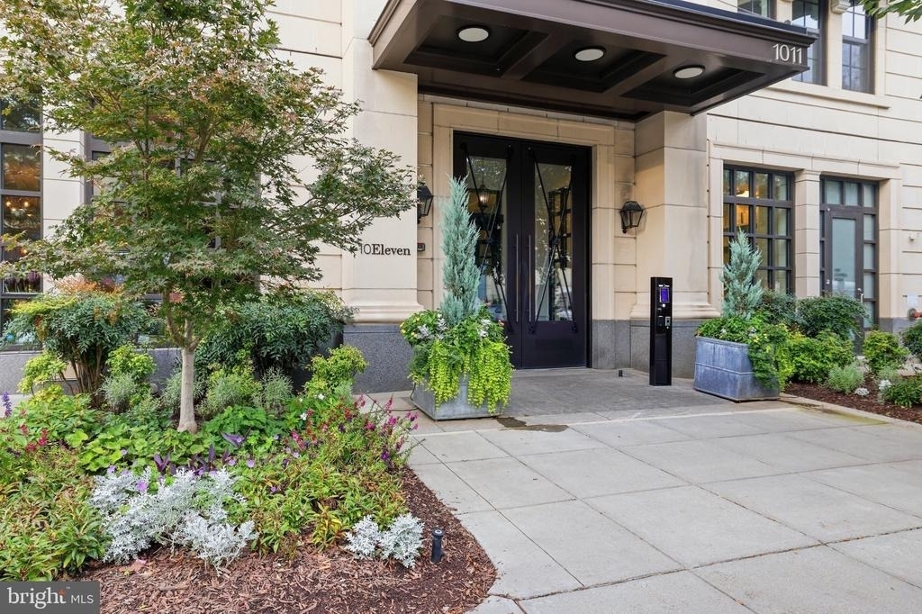 1011 M Street Nw - Photo 0