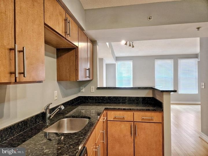 915 E Street Nw - Photo 4