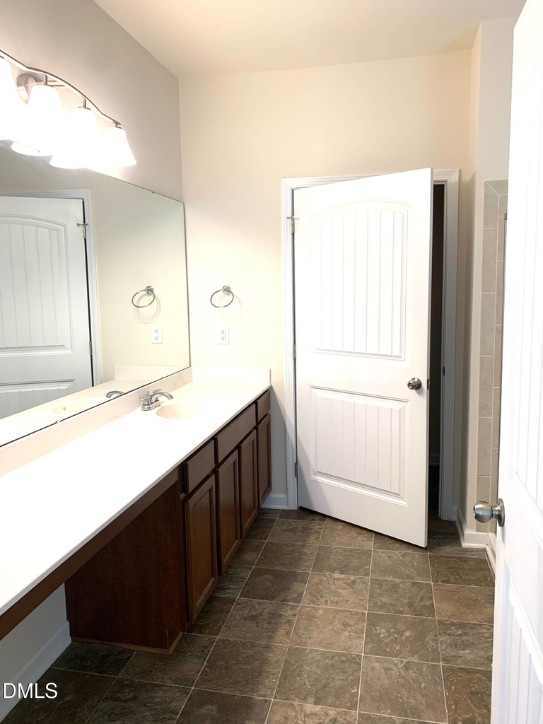 528 Lionheart Lane - Photo 11