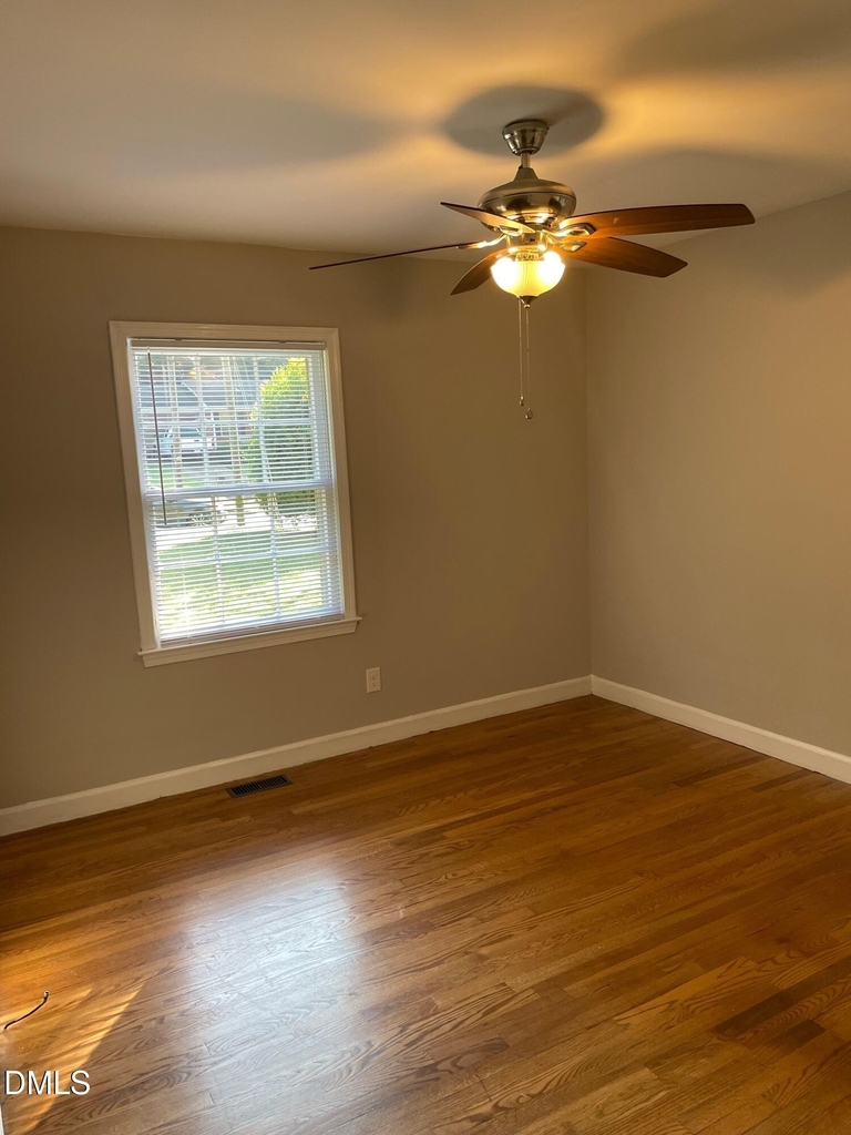 3609 Greenlawn Drive - Photo 4
