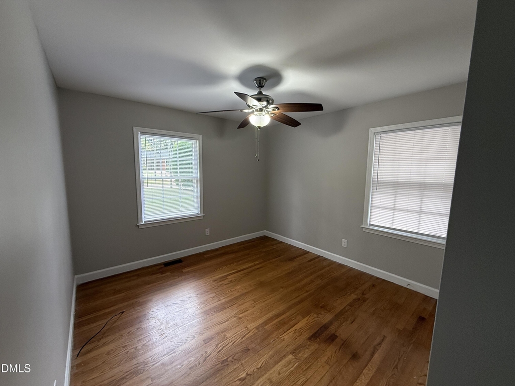 3609 Greenlawn Drive - Photo 3