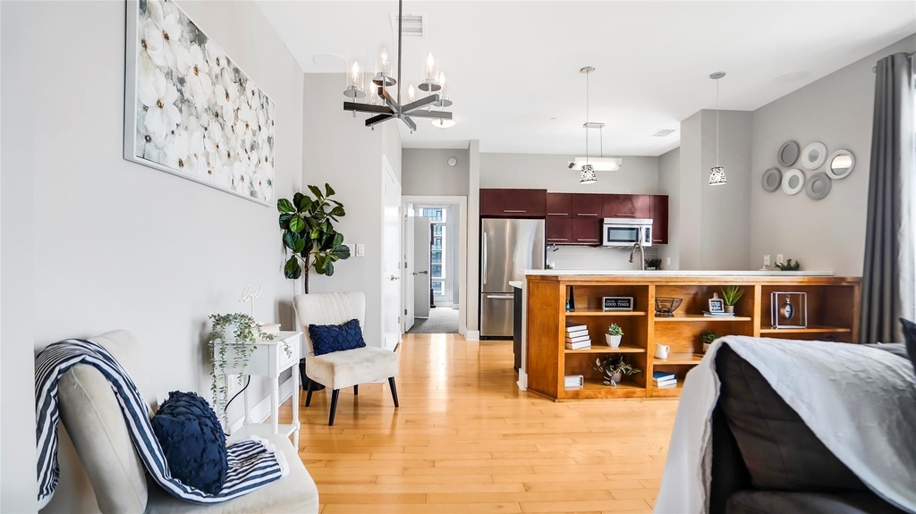 603 Davis St - Photo 4
