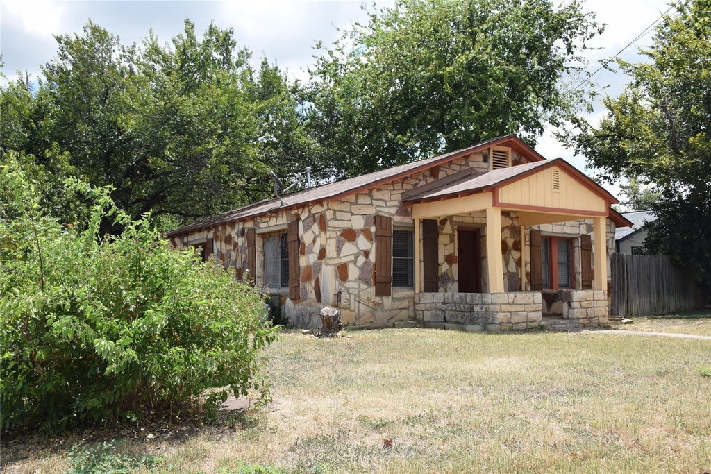1601 Pine St - Photo 6