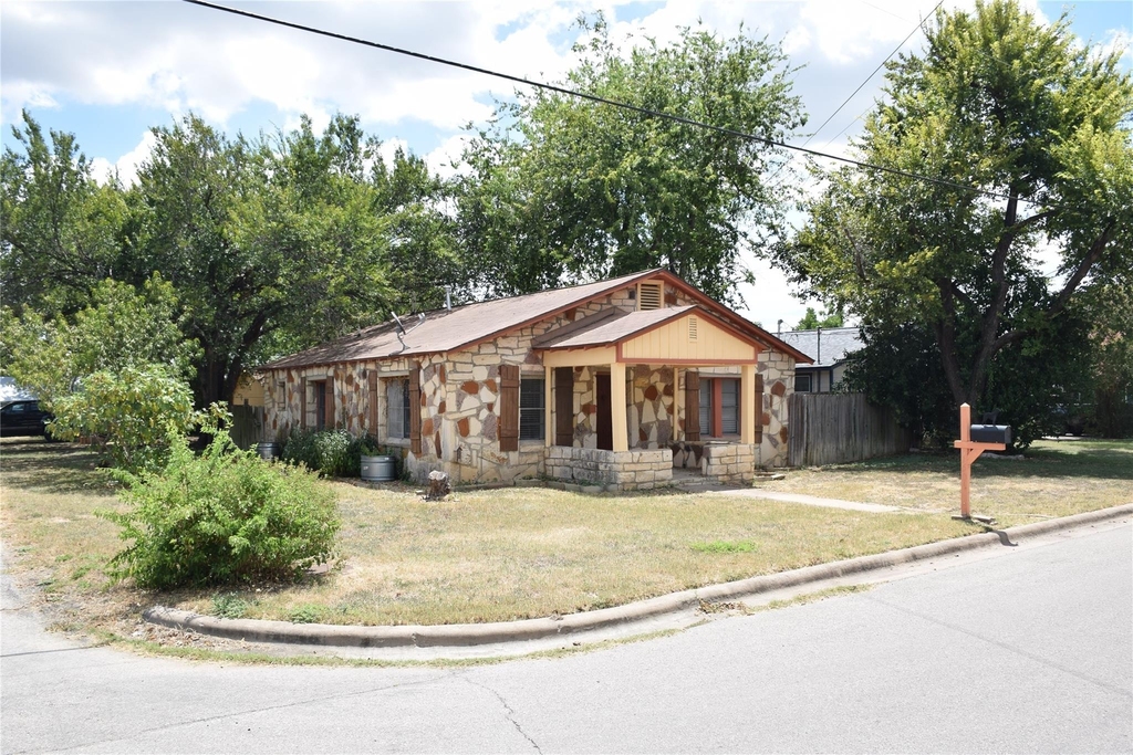 1601 Pine St - Photo 7