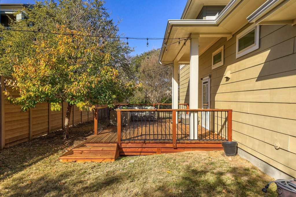 11101 Avery Station Loop - Photo 23