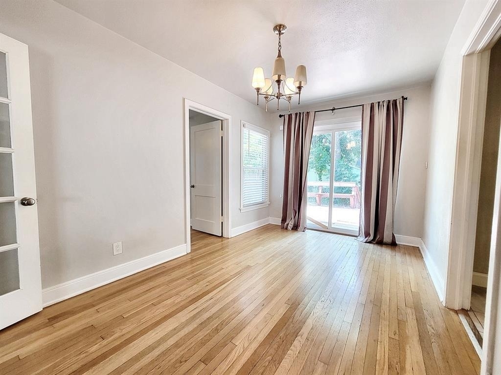 1009 E 38 1/2 St - Photo 3