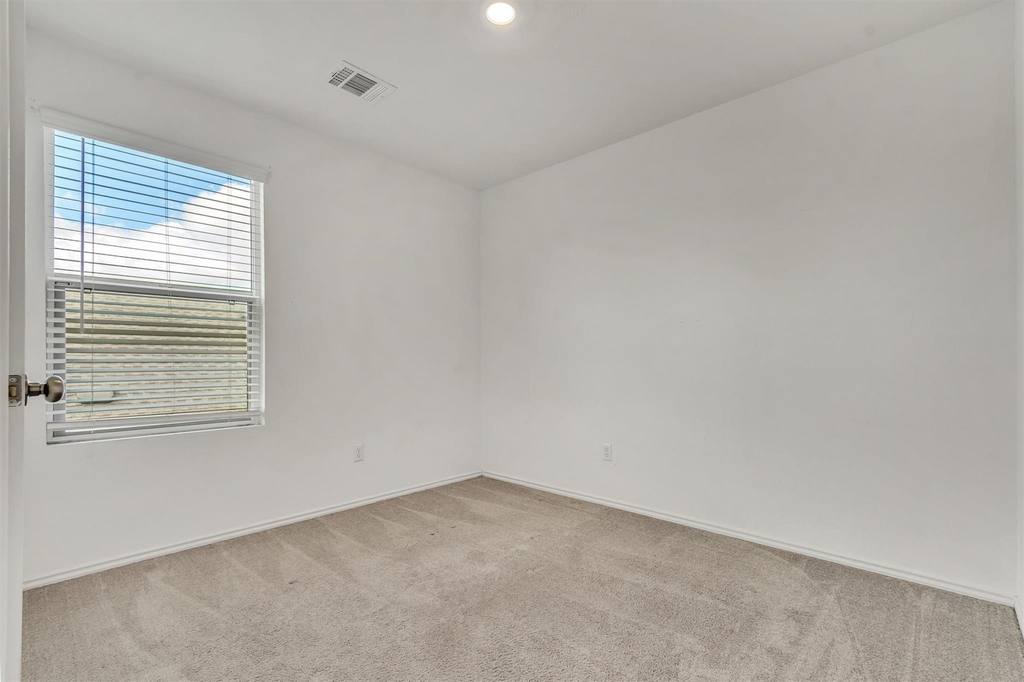 231 Gabbro Gdns - Photo 18