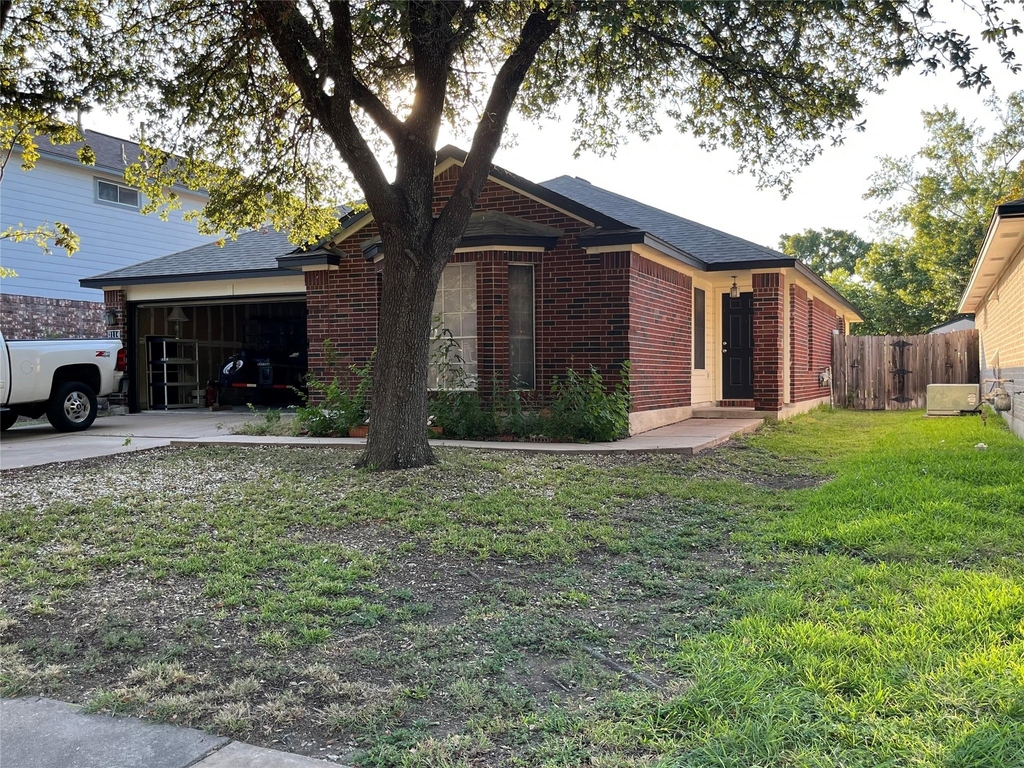 3114 Jazz St - Photo 5