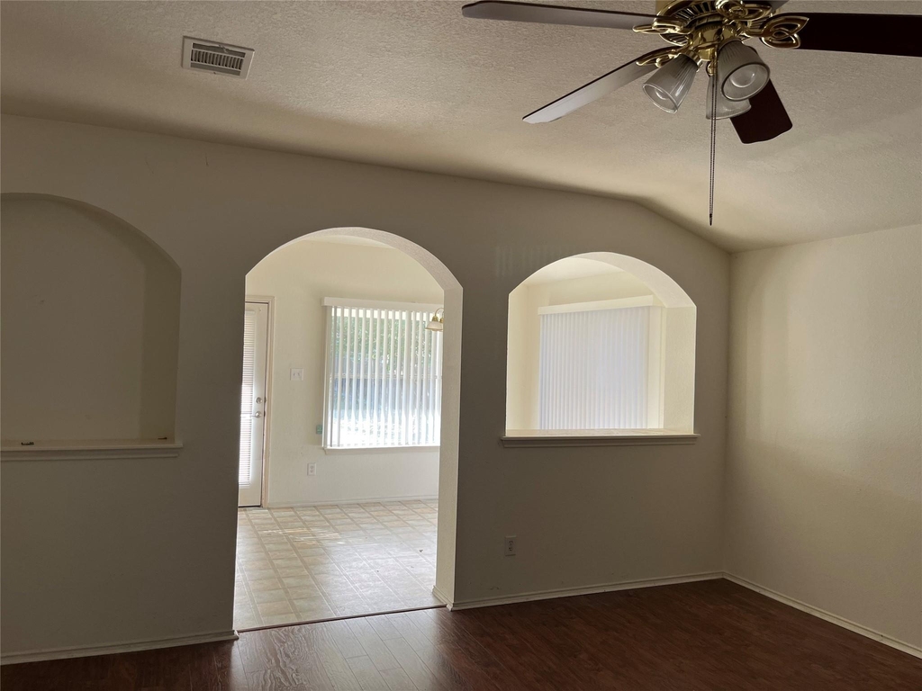 3114 Jazz St - Photo 8