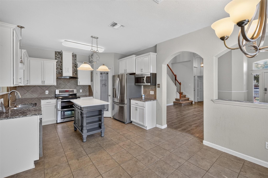 401 Foster Ln - Photo 4