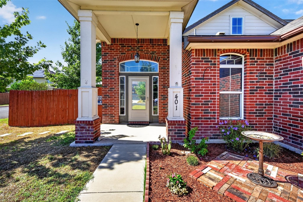 401 Foster Ln - Photo 1