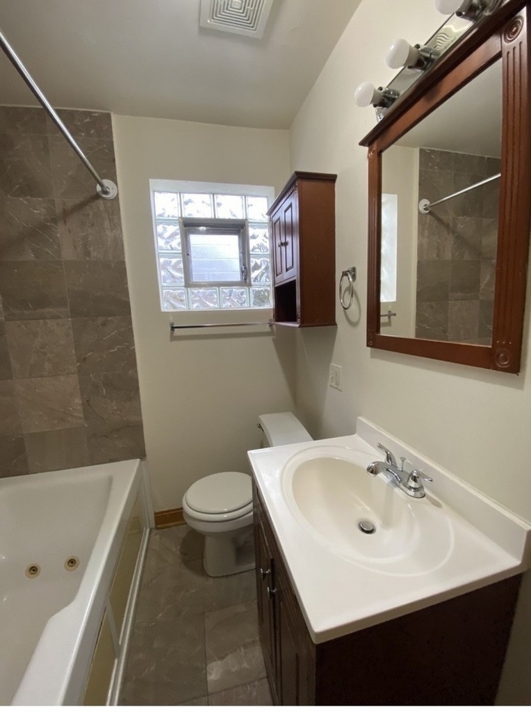 1745 W Albion Avenue - Photo 6