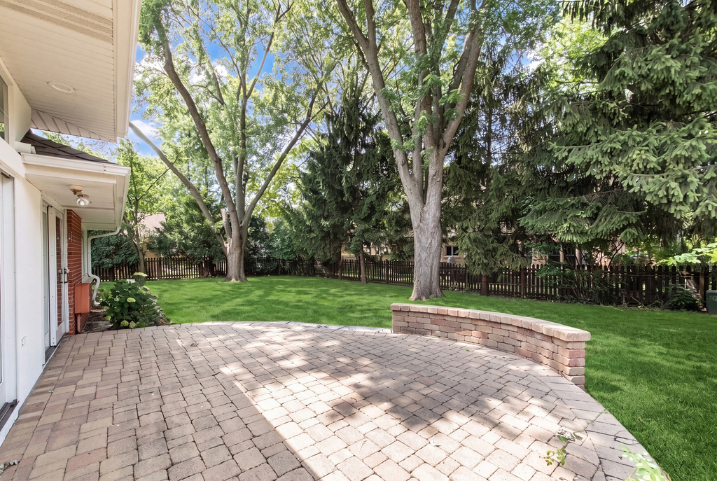 924 Brookline Lane - Photo 3
