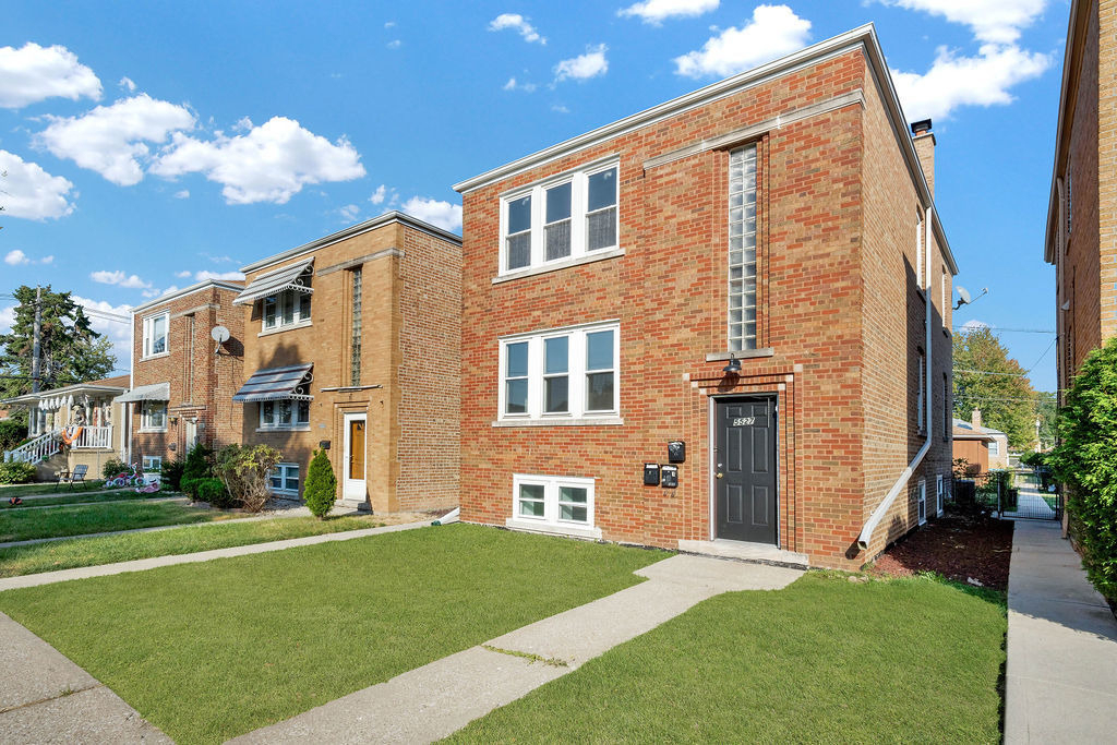 5527 S Mason Avenue - Photo 2