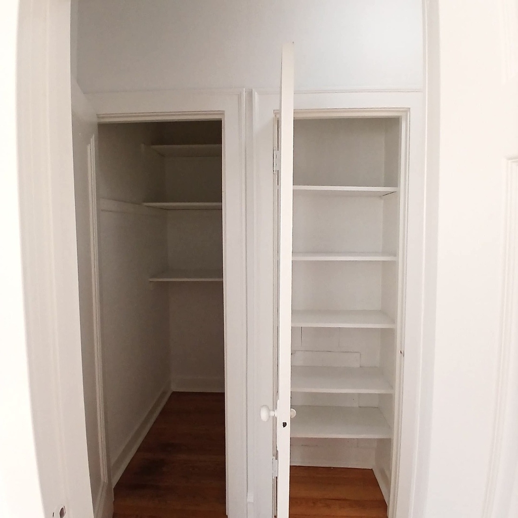 6452 W Dickens Avenue - Photo 12